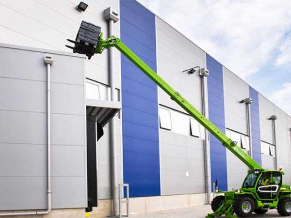 Come scegliere il braccio telescopico perfetto per il tuo cantiere