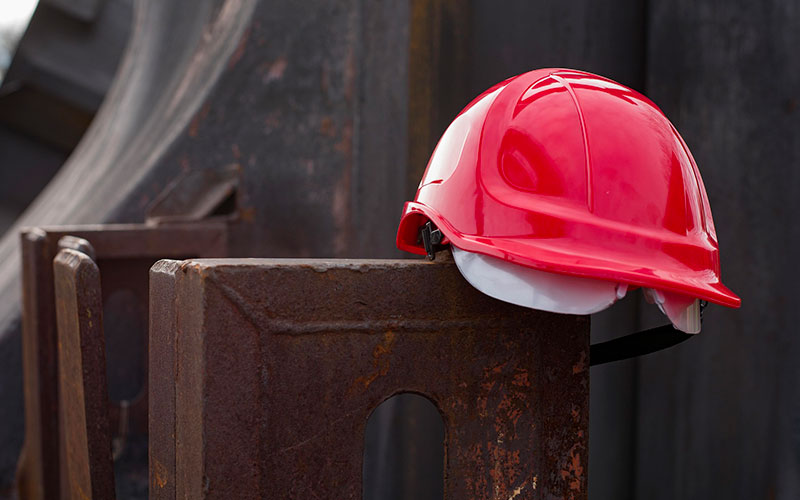 Lavorare in sicurezza con le pendenze: consigli pratici per gli operatori